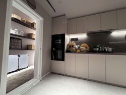 UE Square (D9), Apartment #550951561